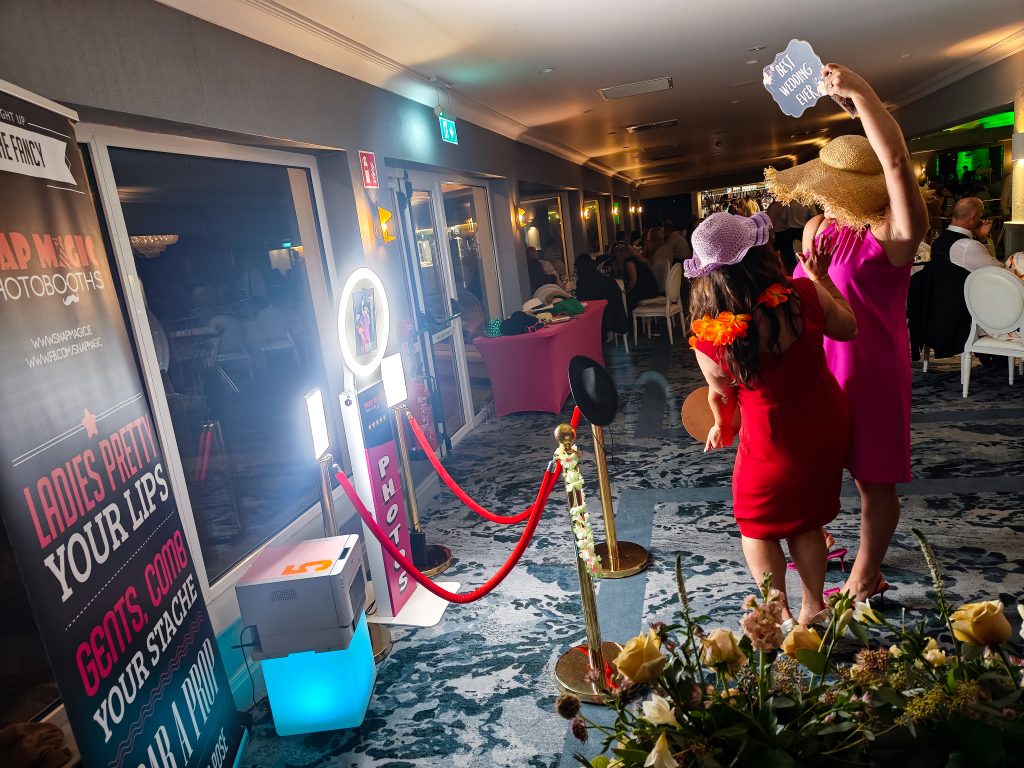 SnapMagicPhotobooths (2 of 3)